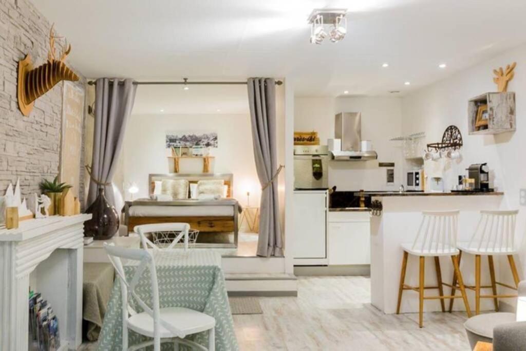 Un Cottage Alpin Chaleureux Dans Le Coeur D Annecy Avec 2 Velos מראה חיצוני תמונה